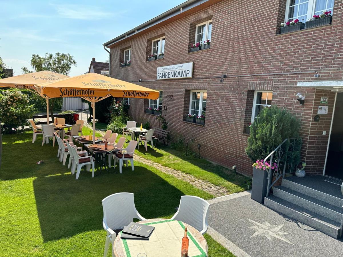 Landhotel & Restaurant "Fahrenkamp" Rowitz Exterior photo